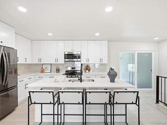 5th image of 47 N Zenobia Street