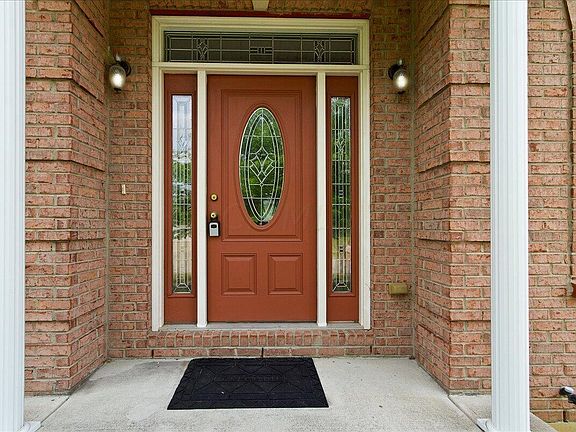 4th image of 5682 Cottonwood Ct