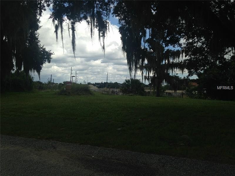 2nd image of 417 15th St