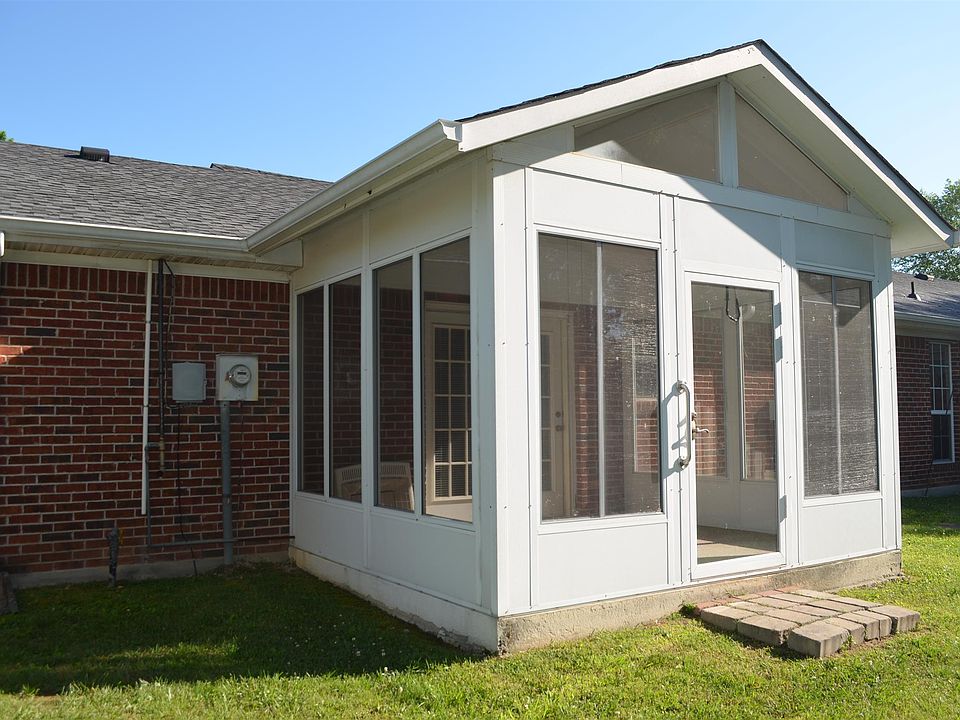 2nd image of 6 Heritage Trce