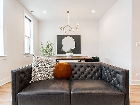 3rd image of 2317 W North Ave #2