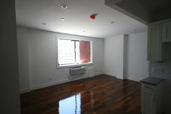 Rented by Makover Group Inc | media 13