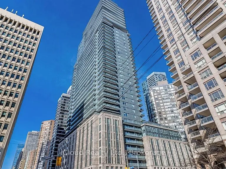 955 Bay St #2818 — Photo 1