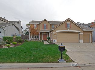 2247 E Everglade Ave, Fresno, CA 93720