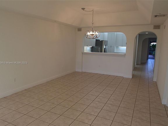 5th image of 10770 NW 66th St APT 111