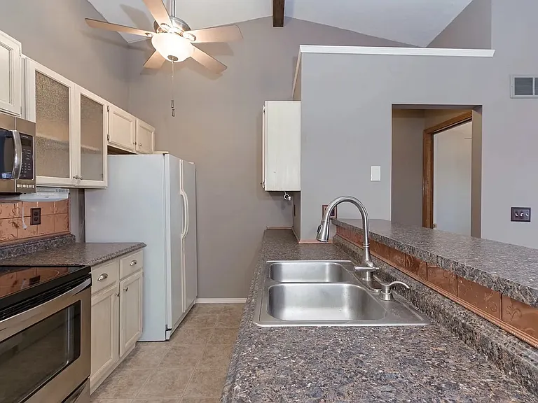 1 Parkshores Dr — Photo 14