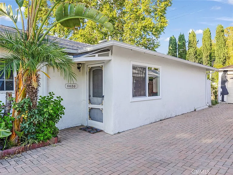 5020 Topanga Canyon Blvd — Photo 3