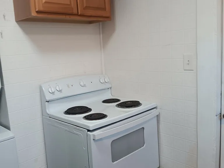 531 Fletcher St — Photo 15