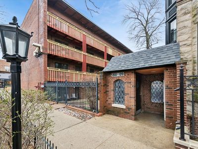 805 W Oakdale Ave APT 1A, Chicago, IL, 60657