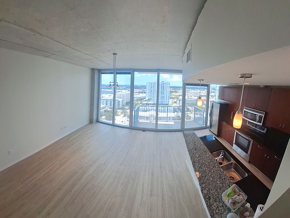 Living room & Kitchen