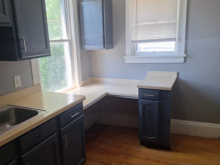 3126 W 82nd St #UP — Photo 5