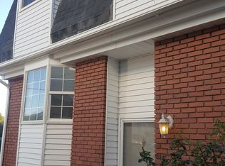 8284 S Williamsburg Park Cir, Sandy, UT 84070