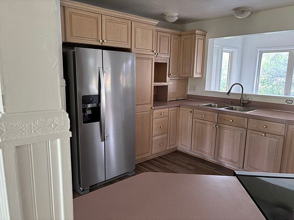 3rd image of 1313 Landisville Rd