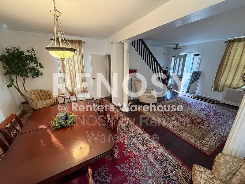 3 bed, 1.5 bath, 2000 sqft, $2,000 — Photo 2