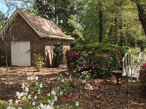 2nd image of 89 King Charles Cir