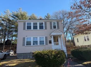 32 Glenellen Rd FLOOR 2, West Roxbury, MA 02132