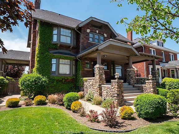 3rd image of 1165 Ouellette Ave