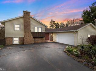 4710 Paradise Rd, Dover, PA 17315