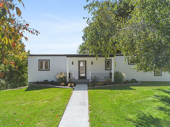 3rd image of 15 Conti Ct