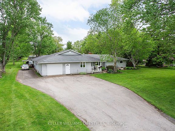 2nd image of 1468 Gainsborough Rd