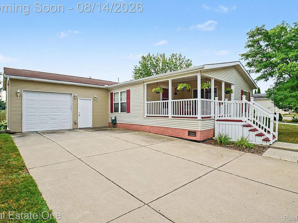 1st image of 115 Riverview Dr