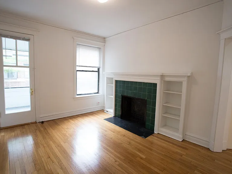 Dining/Living room