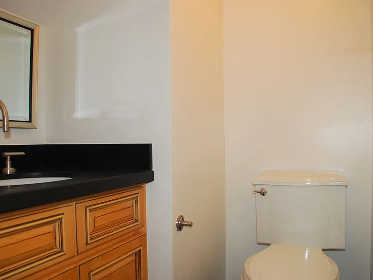 71 Prince Royal Dr — Photo 14