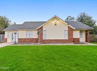 7125 Dewberry St, Ocean Springs, MS 39564