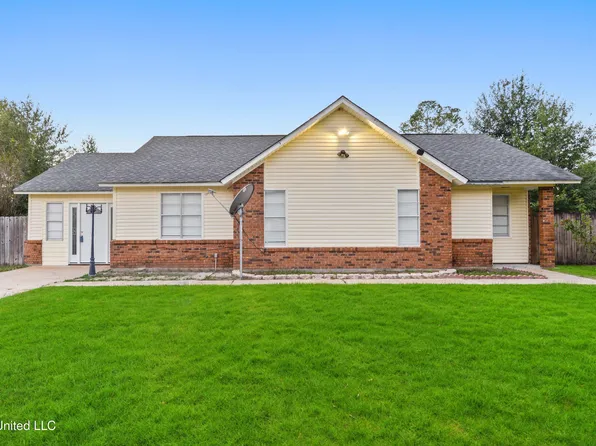 7125 Dewberry St, Ocean Springs, MS 39564