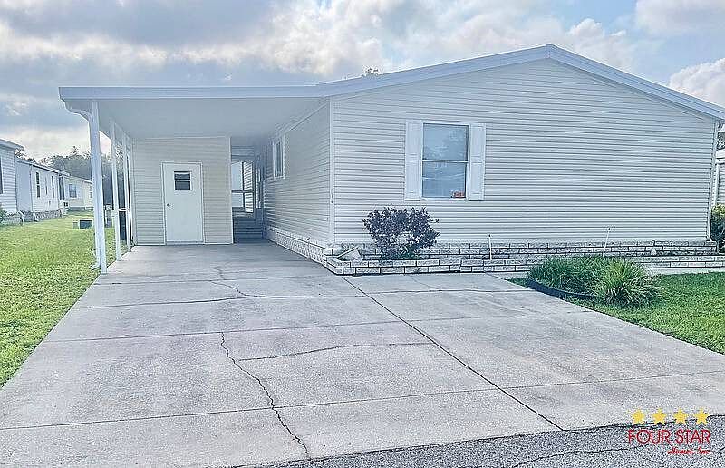 1st image of 578 Clover Ln