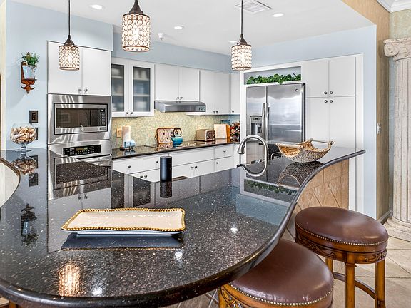 3rd image of 4447 Southwinds Dr #4447