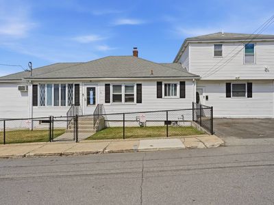 16 Brown St, North Providence, RI, 02904