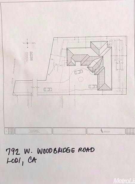 2nd image of 792 W Woodbridge Rd