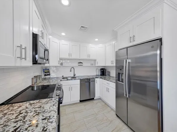 69 B Independence Court, Yorktown Heights, NY 10598