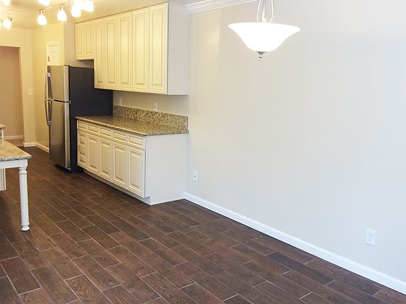 Dining Room to Kitchen
