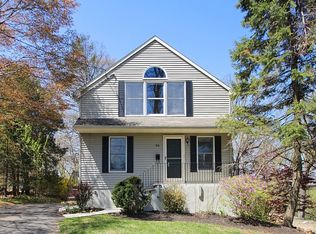 88 Hillside Ave, Berkeley Heights, NJ 07922