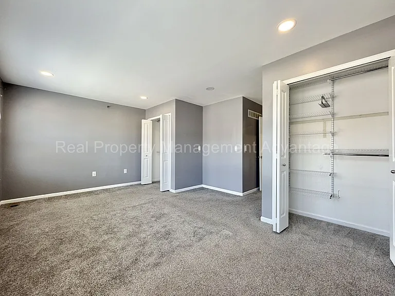 25582 Saint James — Photo 15
