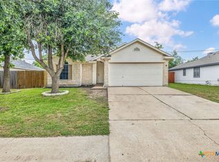 321 Willowbrook Dr, Hutto, TX 78634