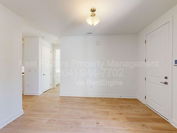 5th image of 156 Latham Dr