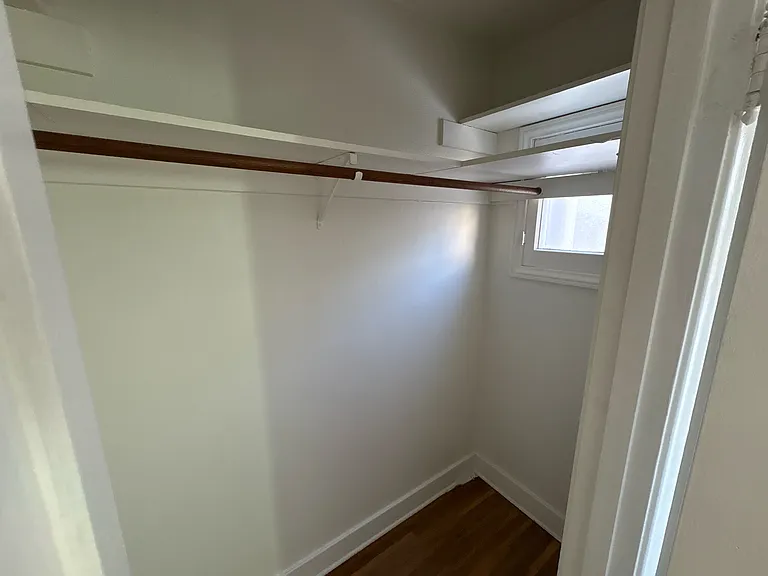 3022 Farmdale Ave — Photo 18