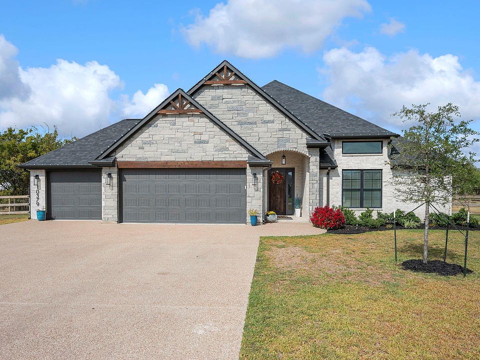 1st image of 10379 Bourbon Ln