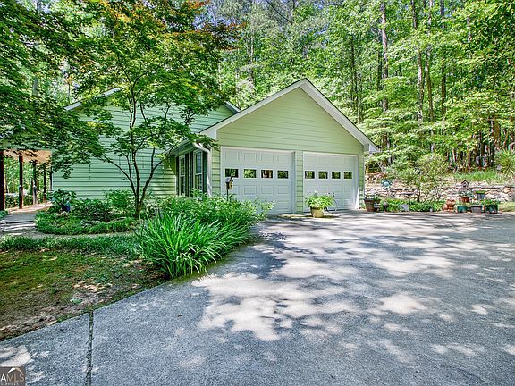 5th image of 175 Ashley Creek Dr