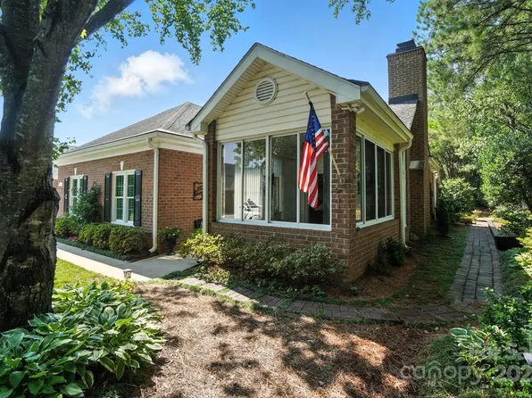 8441 Olde Troon Dr, Charlotte, NC 28277