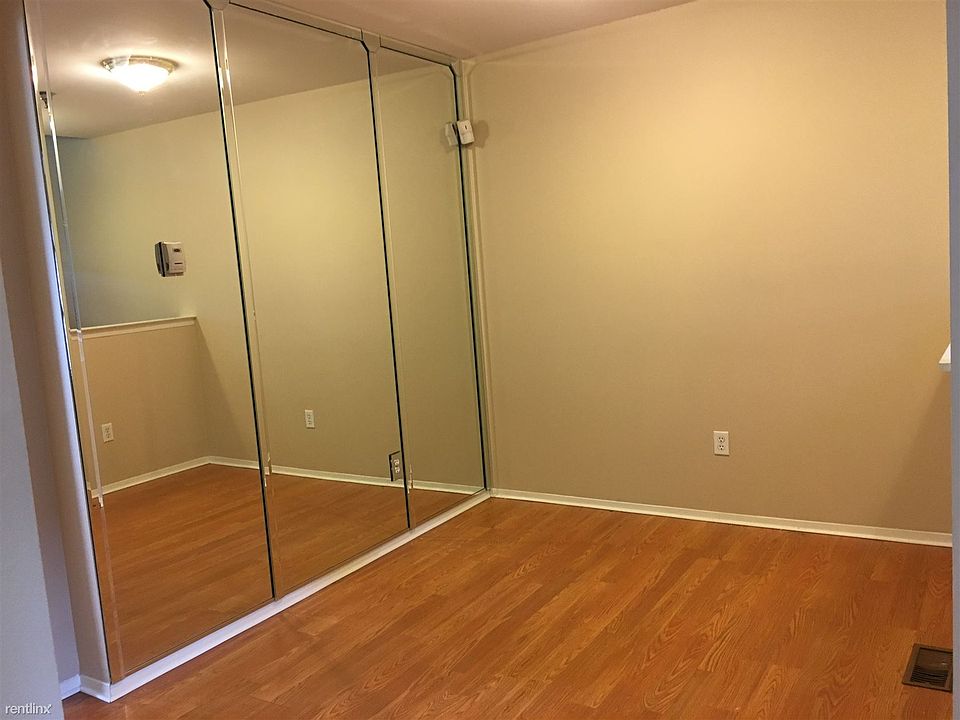 1st image of 23359 Grayson Dr #1