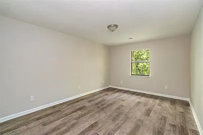 111 Raintree Ln #C — Photo 6