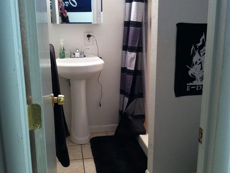 320 Goldco Cir — Photo 14