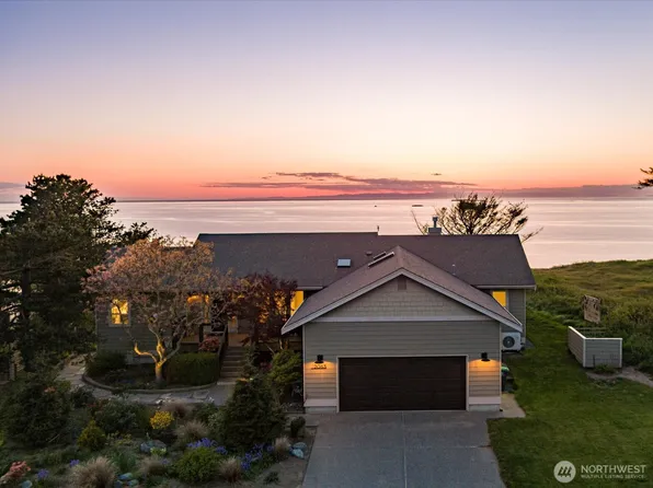 2063 West Beach Road, Oak Harbor, WA 98277