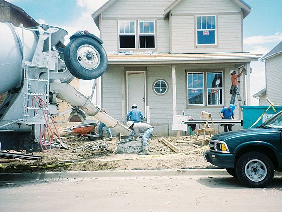 pouring the side walk