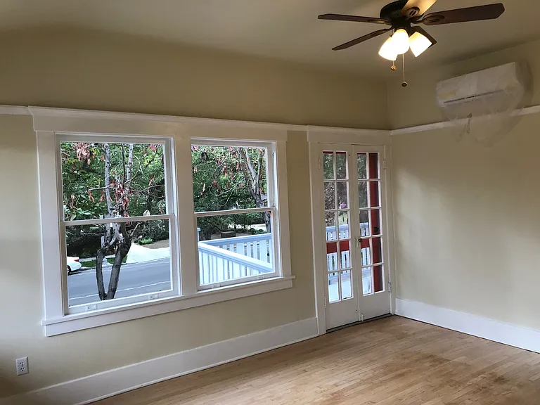64 N Bonnie Ave #5 — Photo 2
