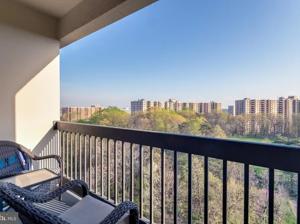 6300 Stevenson Ave APT 1221, Alexandria, VA 22304